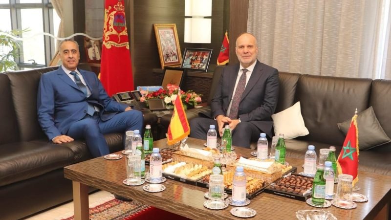 عبد اللطيف حموشي يستقبل المسؤول عن الاستعلامات بالحرس المدني الإسباني
