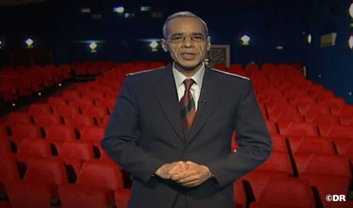 وفاة الصحافي علي حسن، أحد الوجوه البارزة في التلفزيون والسينما المغربية